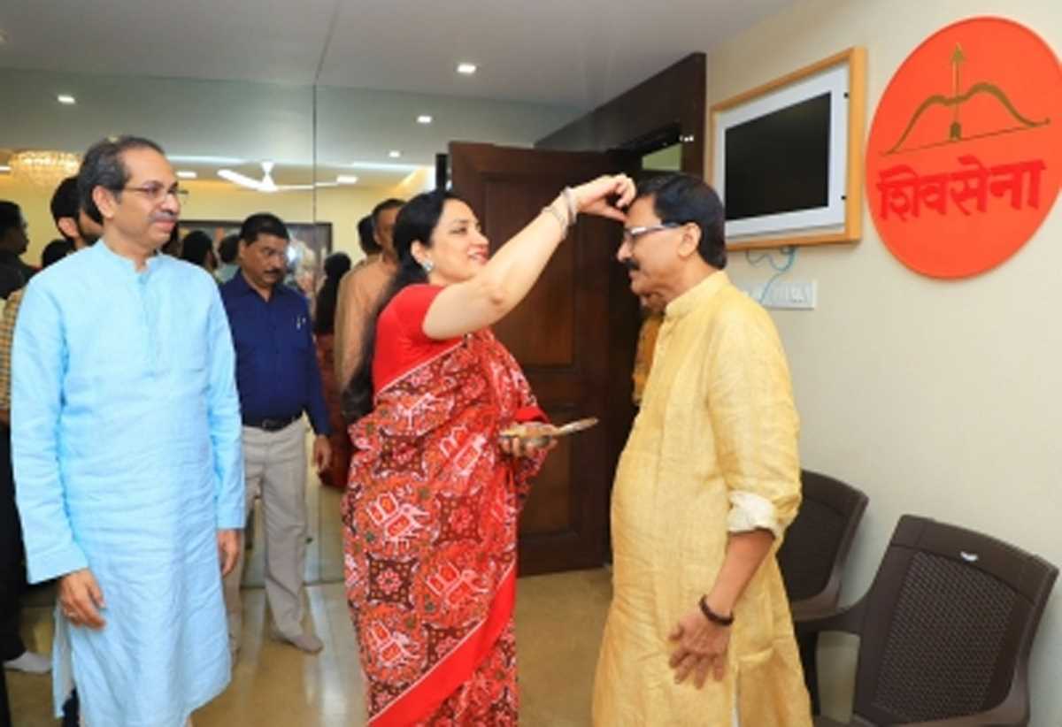 केंद्रीय एजेंसियां डकैत हैं, क्यों न उन्हें बंद कर दिया जाए : उद्धव ठाकरे